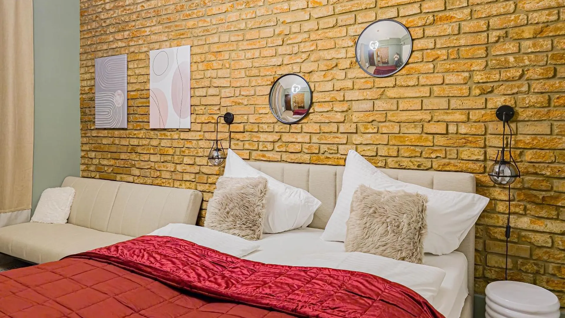 Magnificent Apartment With Sauna And Billiards Prague