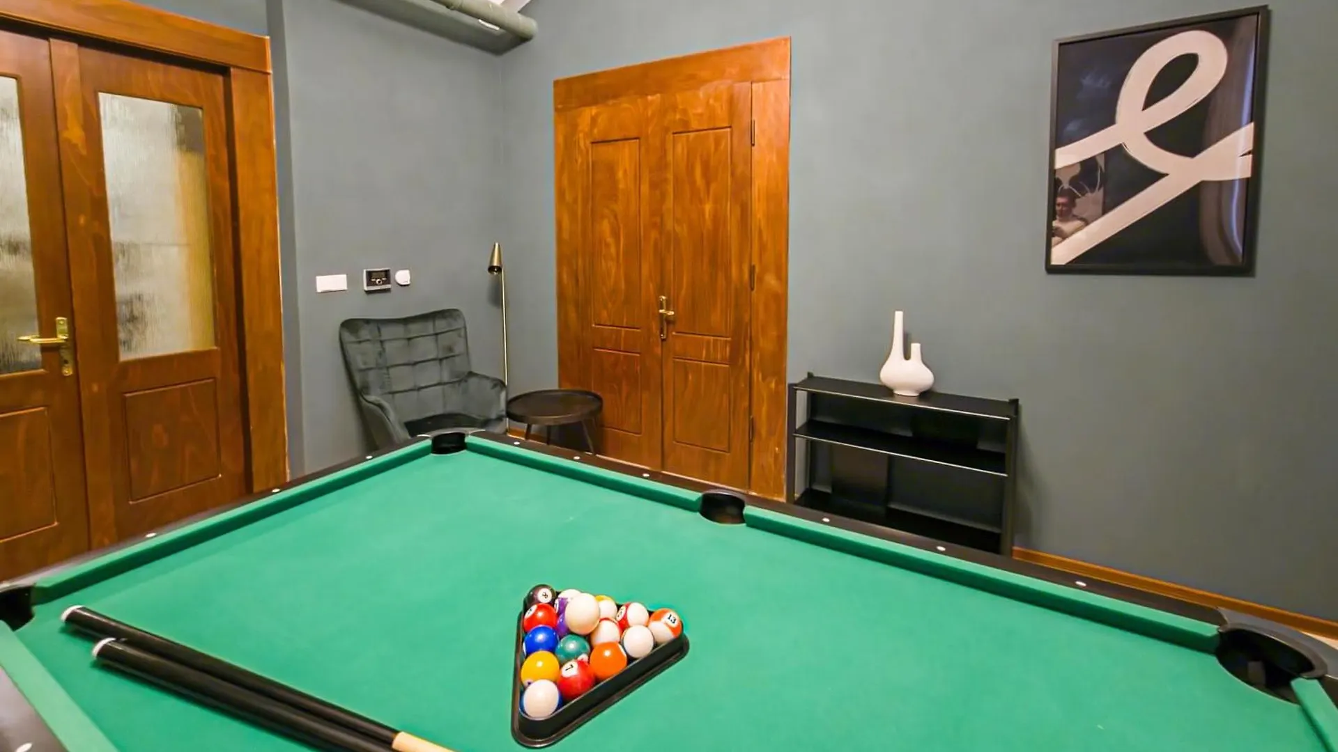 Magnificent Apartment With Sauna And Billiards Praag