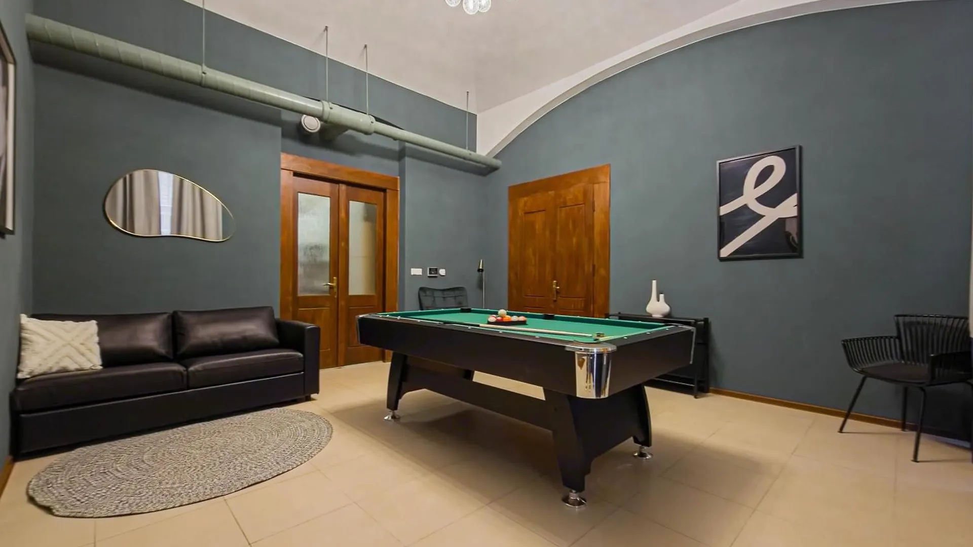 Magnificent Apartment With Sauna And Billiards Praag