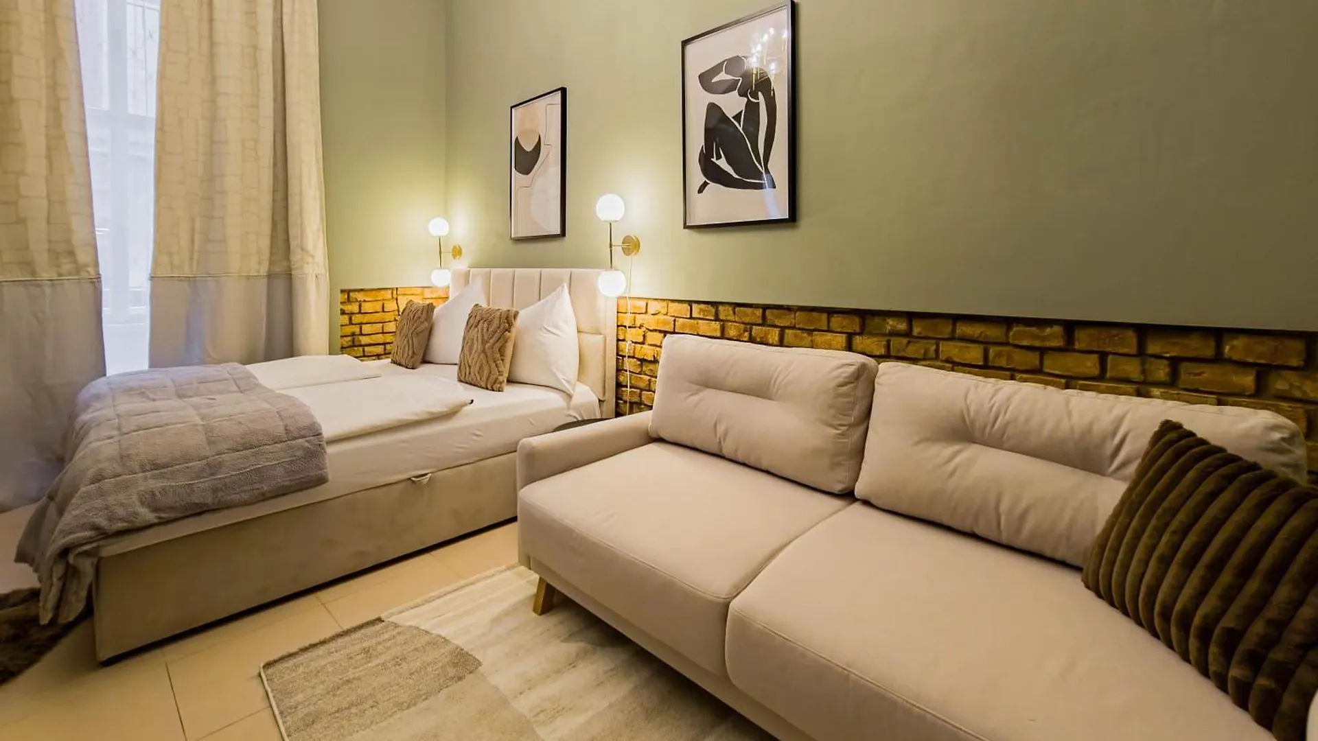 Magnificent Apartment With Sauna And Billiards Praag