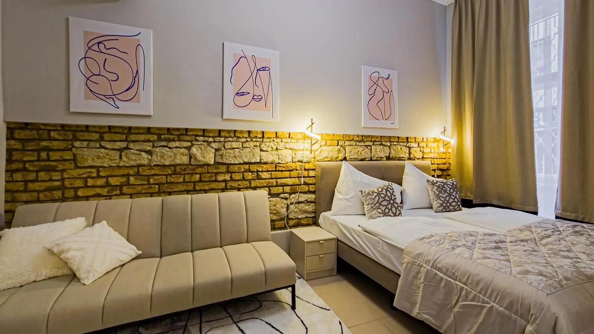 Magnificent Apartment With Sauna And Billiards Prague