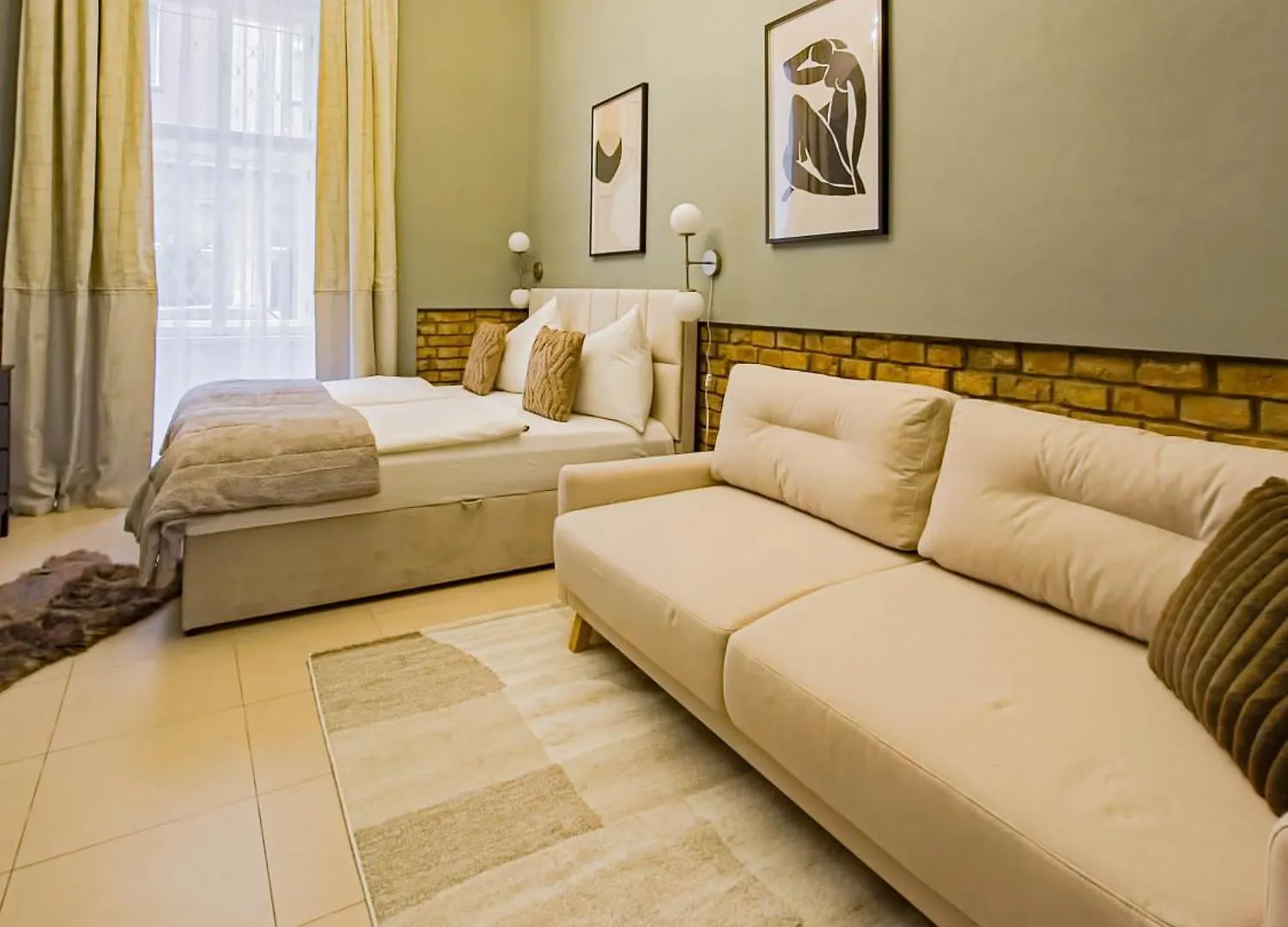 Magnificent Apartment With Sauna And Billiards Prague